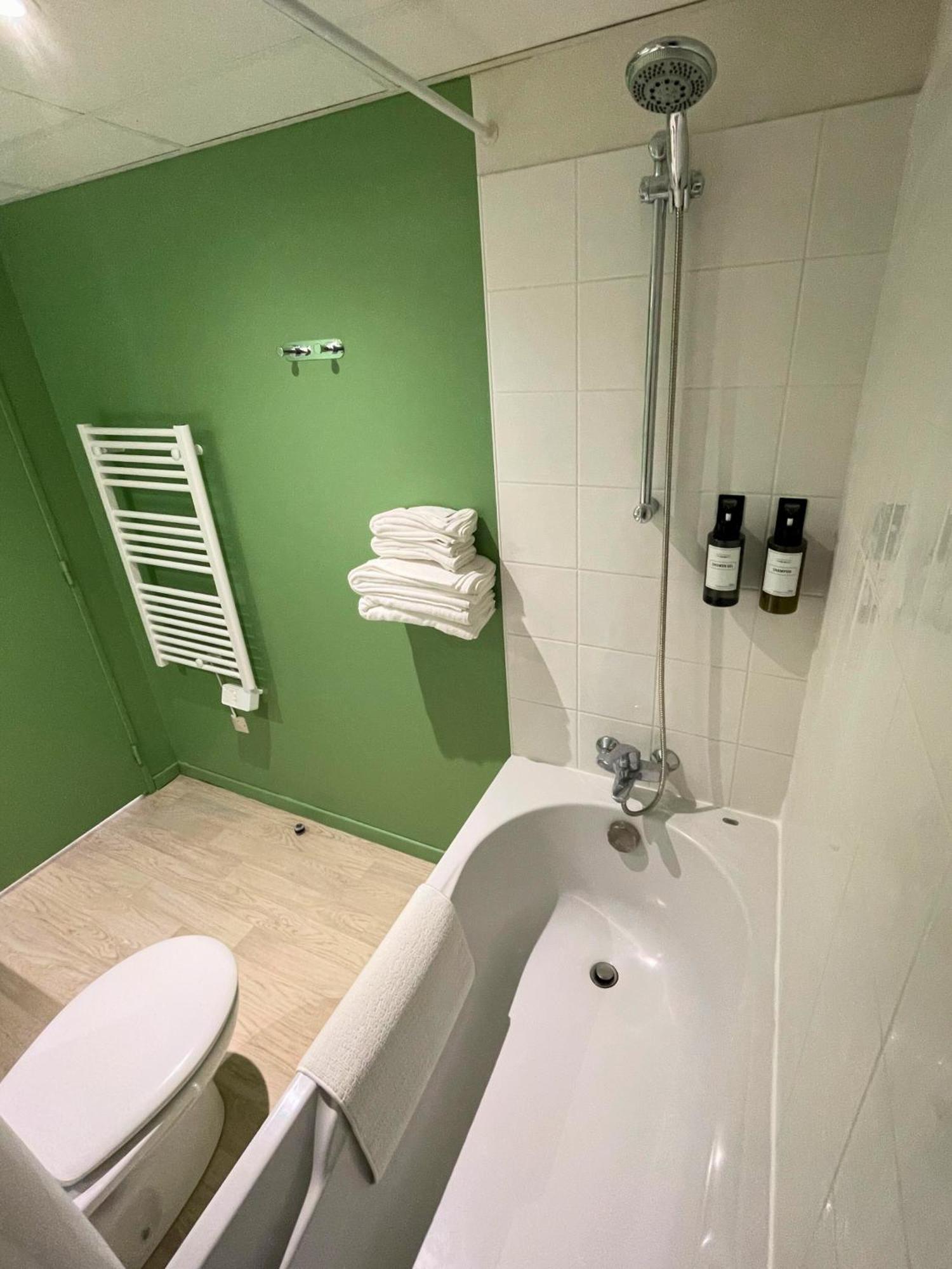 Appartement Boudoir - Clim-Wifi-Twin-Gare à Lourdes Extérieur photo