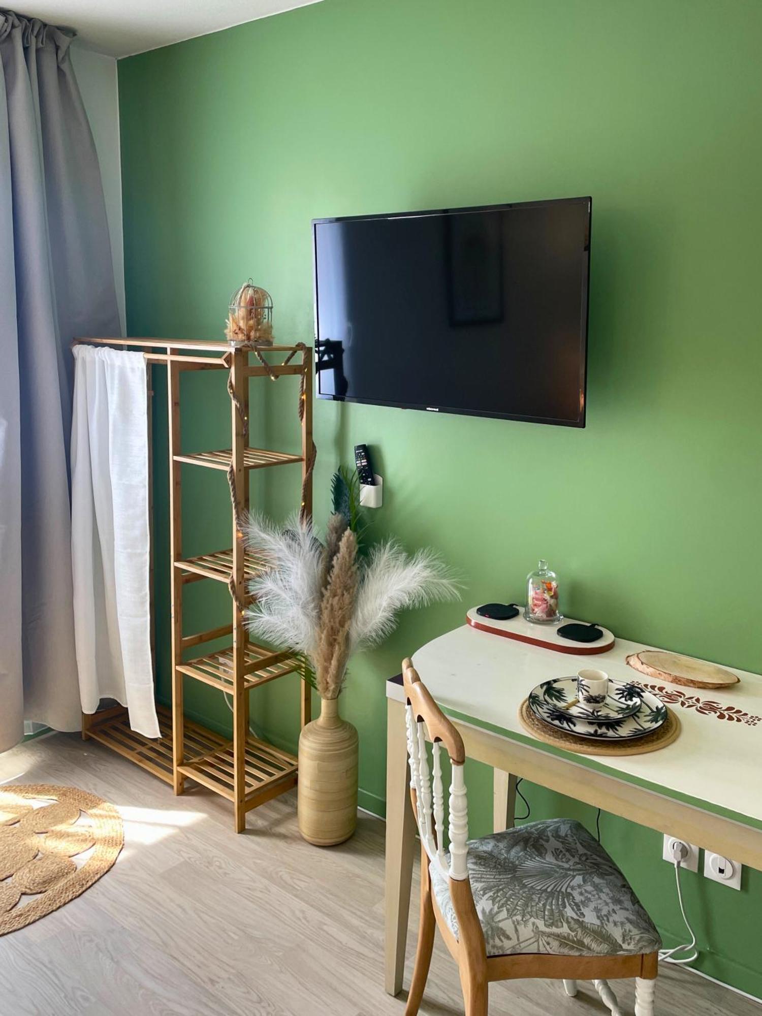 Appartement Boudoir - Clim-Wifi-Twin-Gare à Lourdes Extérieur photo
